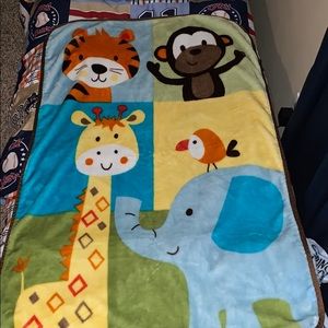 Little kids zoo animal blanket